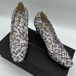 Authentic Bottega Veneta floral pumps